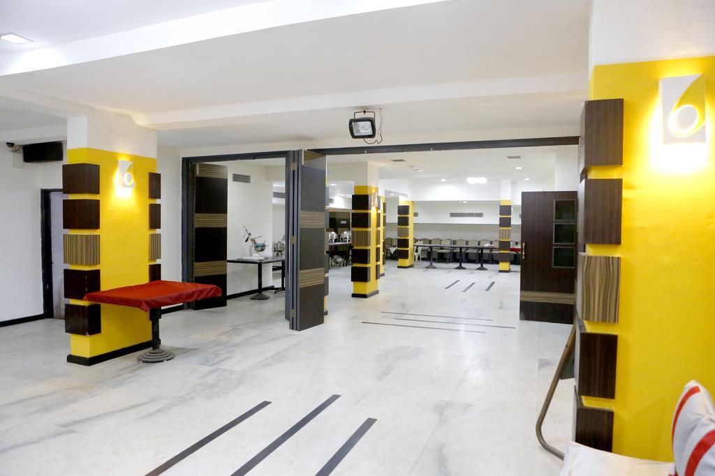 Best Western Yuvraj Surat Exterior foto